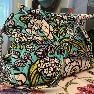 Vera Bradley island bloom shoulder bag